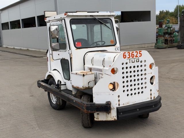 Tiger TUG MA5042LP CIĄGNIK BALASTOWY  do logistycznych baz transportowych tartaków kopalni