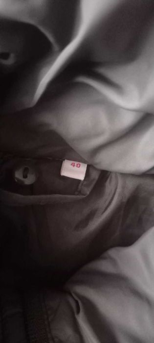 Жіноча куртка...