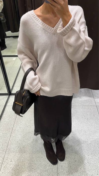 Атласна спідниця з мереживом Zara,розмір m