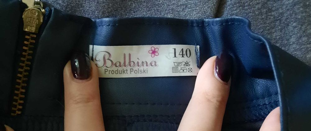 Шкіряні спідниці на 8-9 років