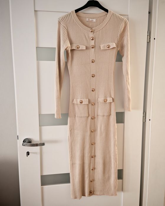 Extra długa sukienka prążek beżowa złote guziki m L XL XXL xxxl