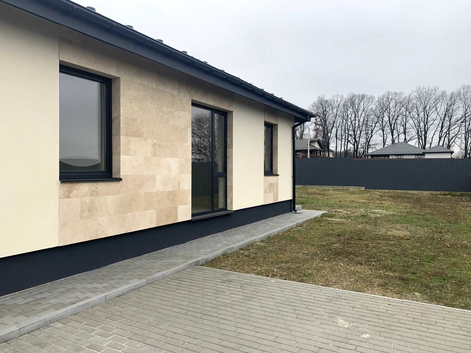 Будинок з максимальним наповненням для ремонту біля Києва!