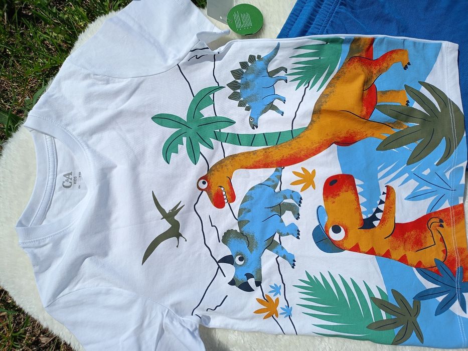 Костюм на хлопчика!Новий,фірмовий,на 134 см зріст,9 років!