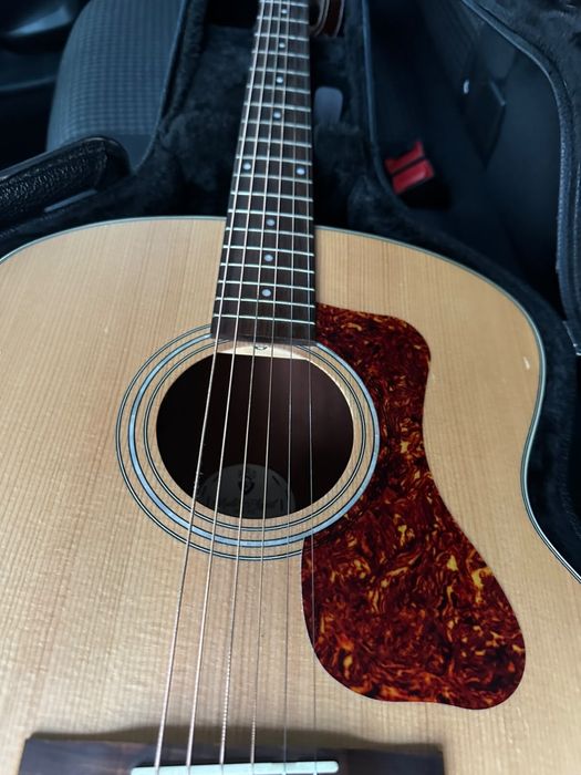 Guitarra acustica guild F240 E com case gator