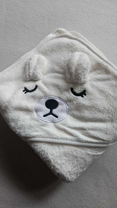 Ręcznik okrycie kąpielowe z kapturem kapturkiem dla niemowląt