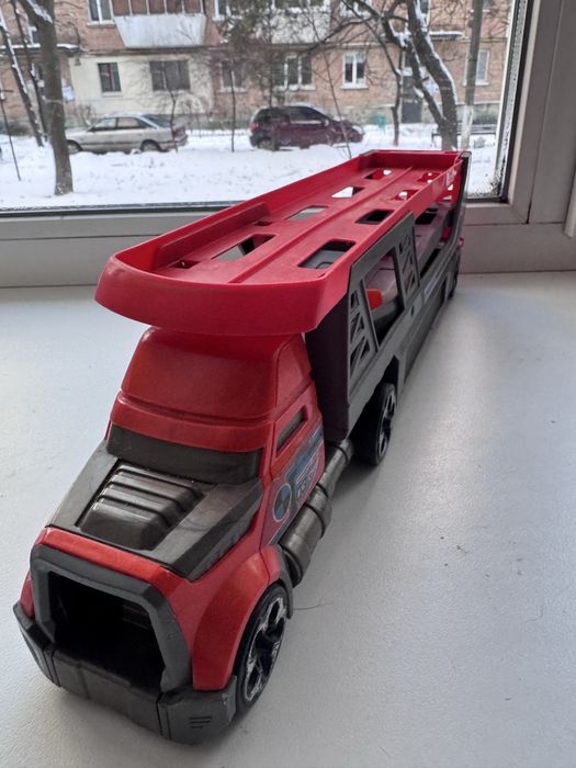 Трейлер hot wheels