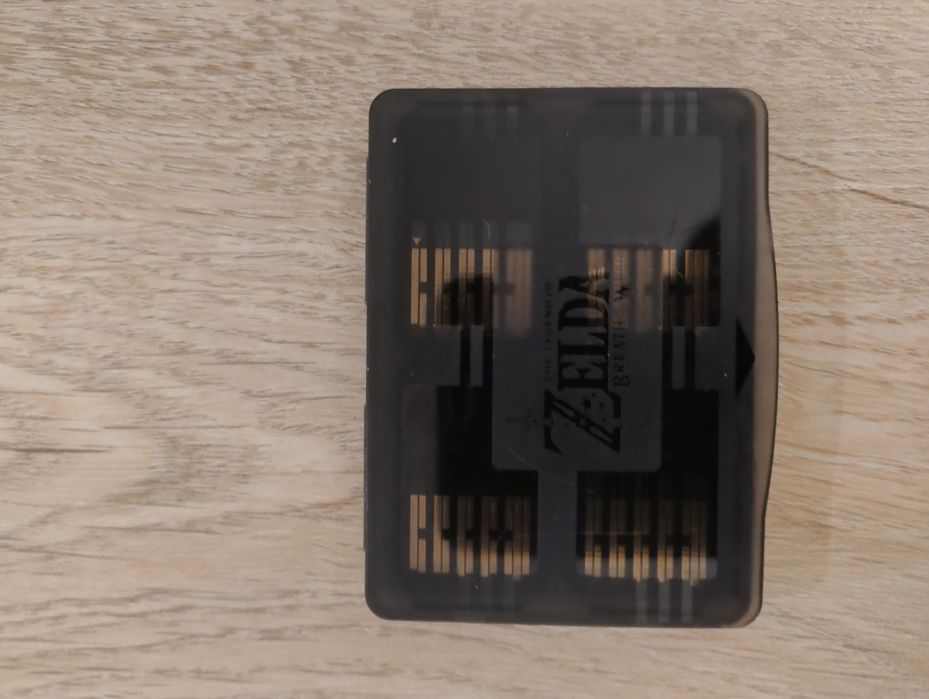 Кейси для картриджів nintendo switch
