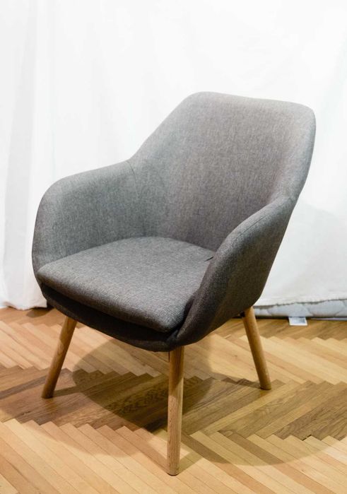 Крісло сіре Jysk юск UDSBJERG