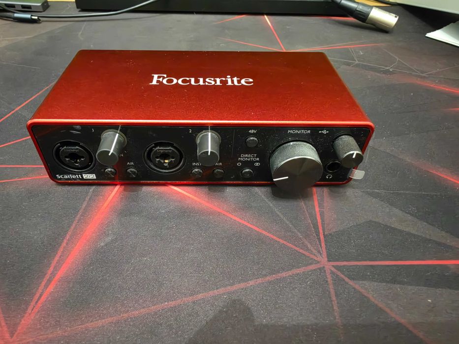 Focusrite Scarlett 2i2 3rd gen | Stan idealny