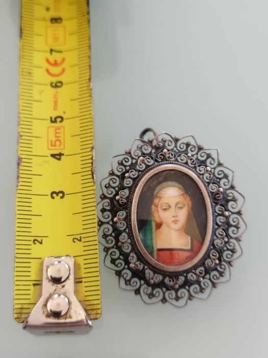 Lindo broche de prata antigo pintado à mão