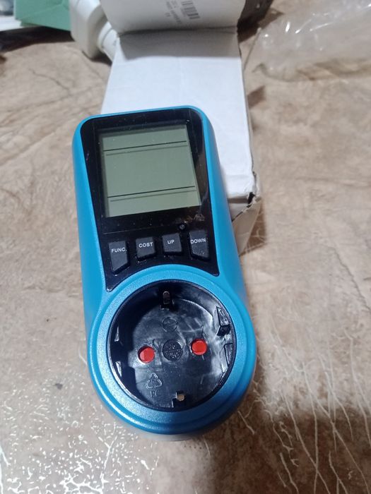 Ватметр, 16А, рахує вартість.