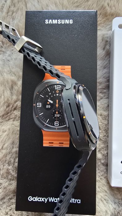 SAMSUNG Galaxy watch ultra