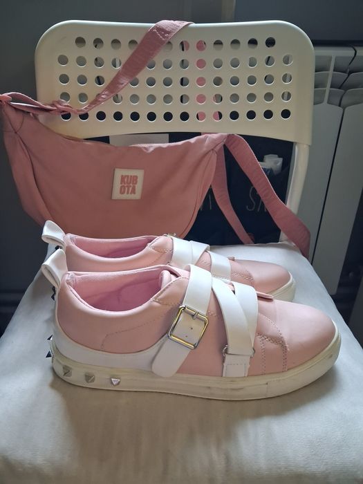 Różowy damski zestaw adidasy + nerka