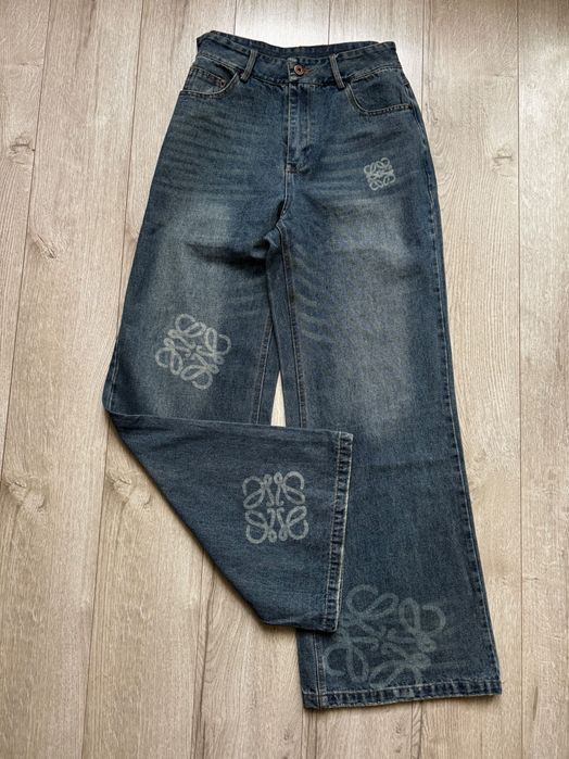 Loewe нові джинси з біркою прямі широкі