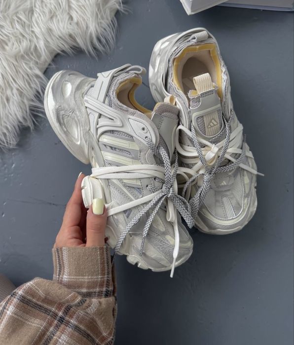 Трендові жіночі кросівки Adidas Vento XLG Deluxe Beige Grey венто