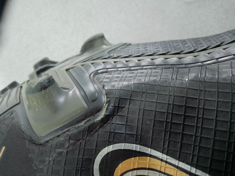 Nike Mercurial Superfly 8 Academy FG/MG buty piłkarskie korki 36,5