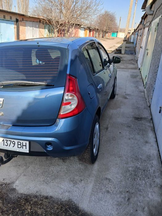Dacia Sandero 2010рік.
