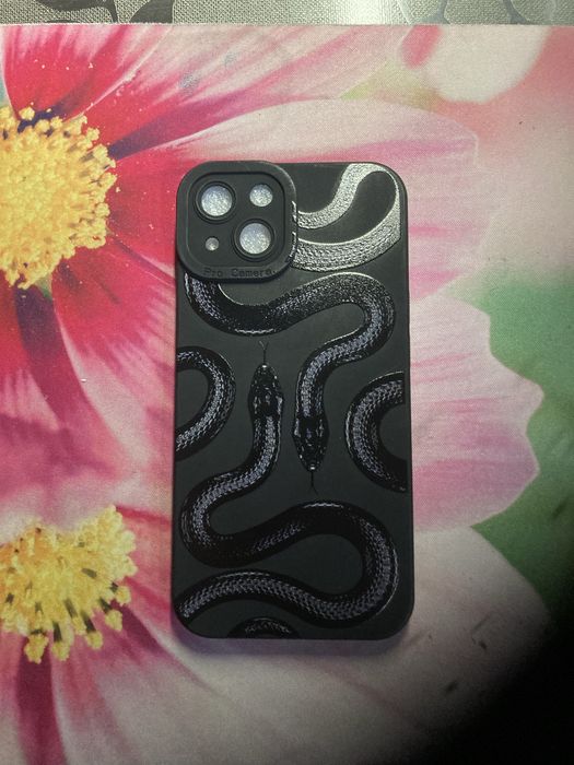 Чехол iphone 13.