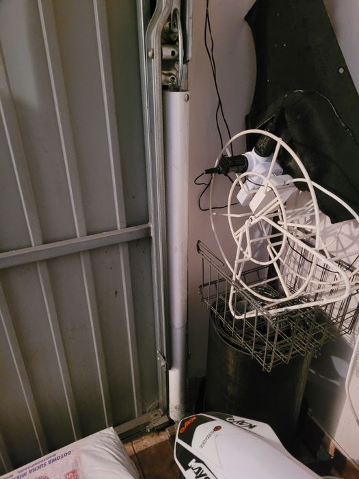 Brama garażowa uchylna Wiśniowski