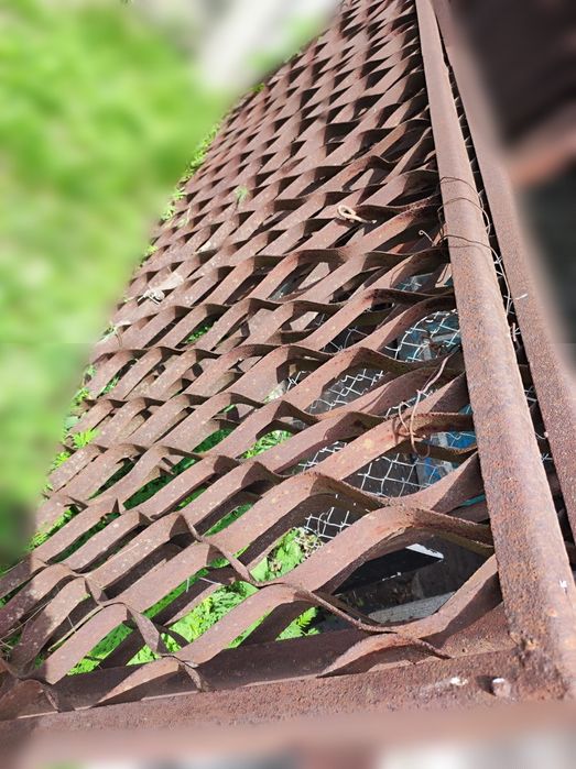 Продам дві секції паркану