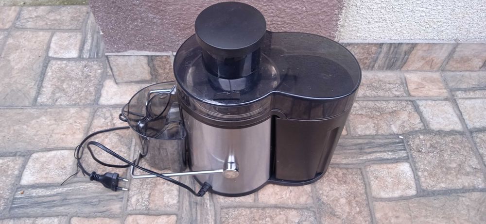 Соковижималка GRUNHELM GJR610 нова