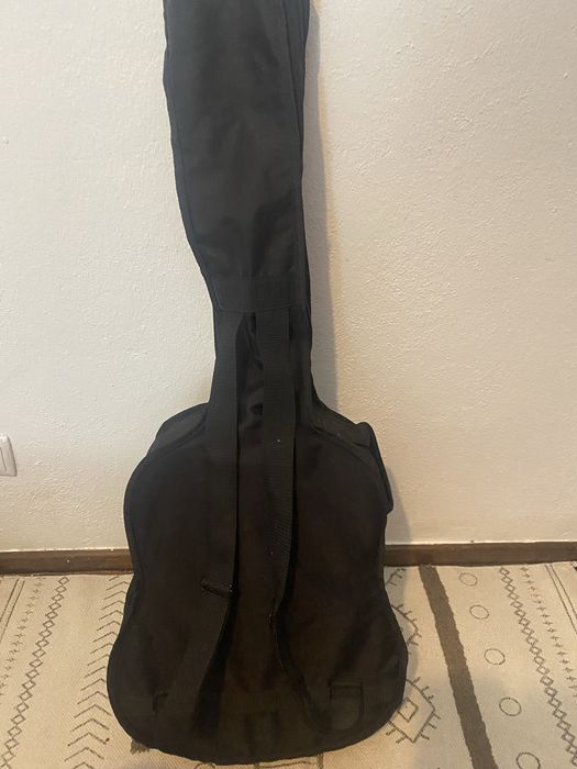 Guitarra Clássica Yamaha – Excelente Estado (Ideal para Estudantes)