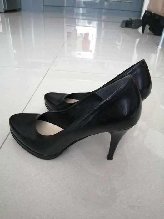 Szpilki skórzane Lasocki 39