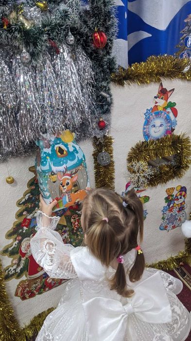 Продам святкову дитячу сукню