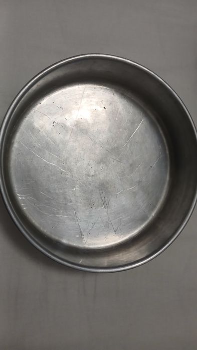 conjunto de formas variadas para bolos e assados, em ótimo estado