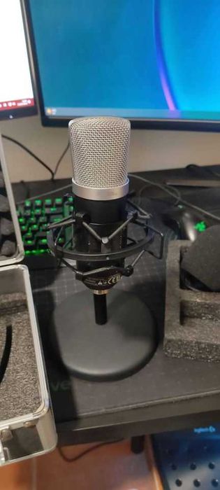 USB Microphone with Stand and Case64354231632257122