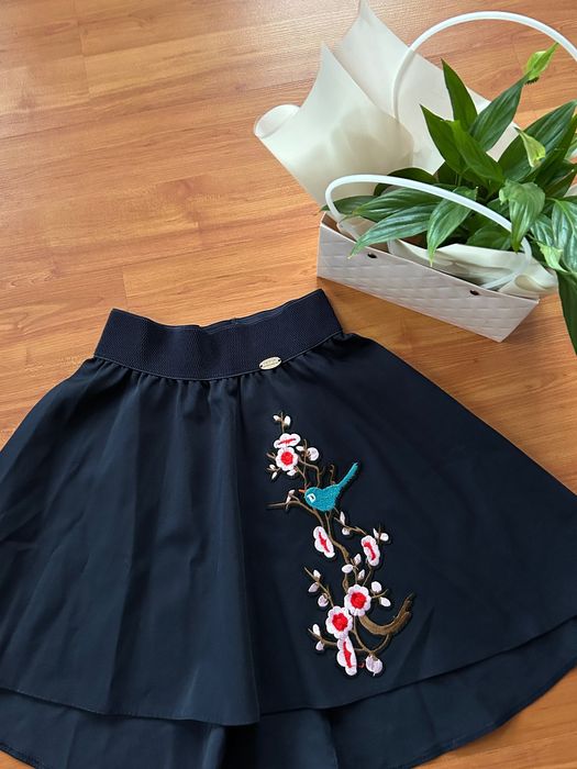 Спідниця з вишивкою, розмір S