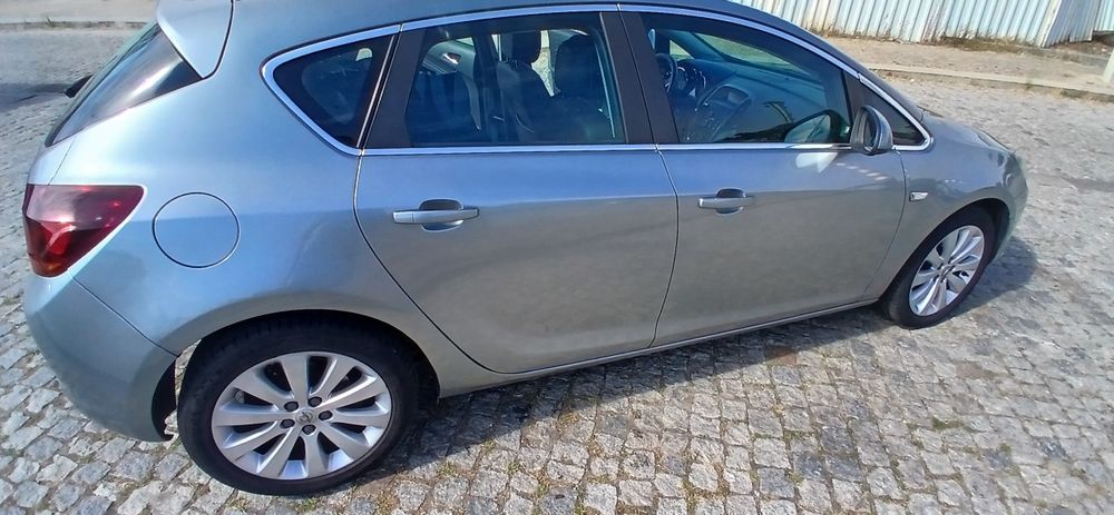 Opel astra j 1.3 cdti eco flex 2011