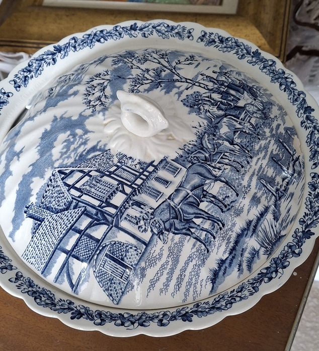 Vendo Terrina antiga