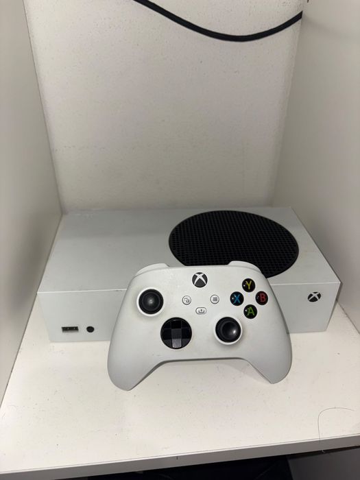 Xbox Series S com 15 jogos