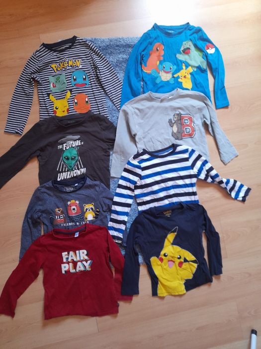 Roupa Criança 4/6 cada 2,50eur ou 15eur Lote