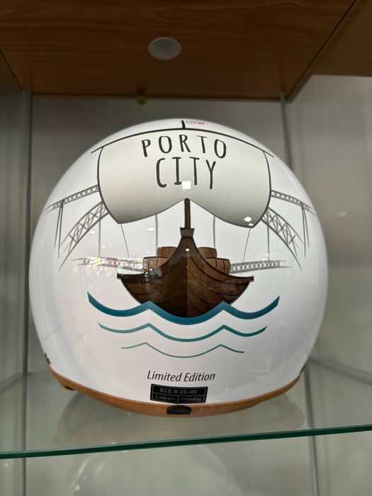 Capacete novo (edição limitada ) Ribeira do Porto