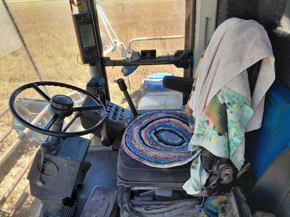 Комбайн Славутич КЗС 9-1 2004