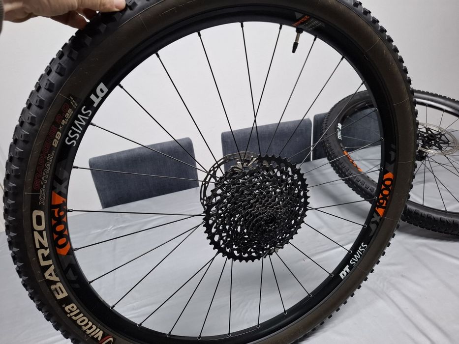 Jogo de jantes dt swiss x1900 spline