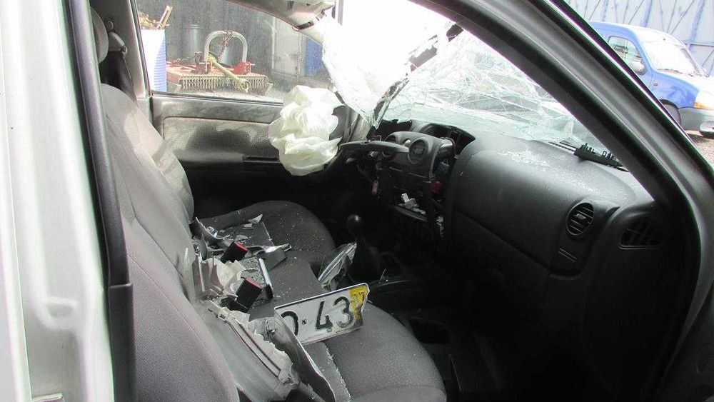 ISUZU D-MAX 2.5 DiTD 4x4 de 2007 - Peças Usadas