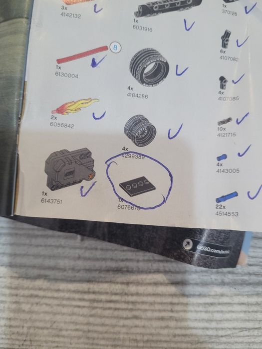 Lego technic,Żólta wyścigówka