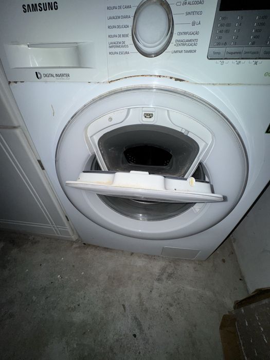 Maquina de lavar roupa Samsung Addwash WW80K5413WW 8kg