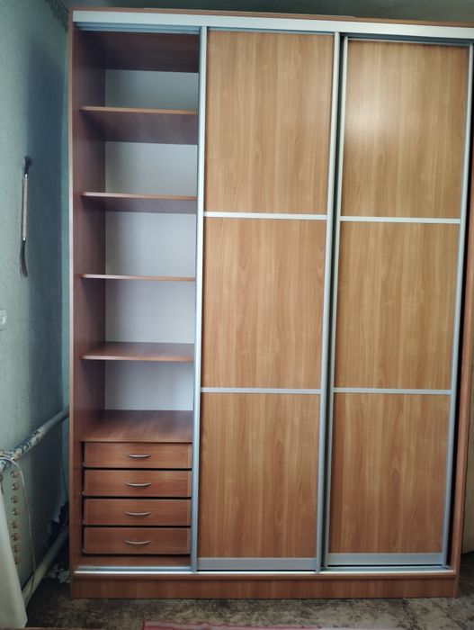 Продам шкаф- купе
