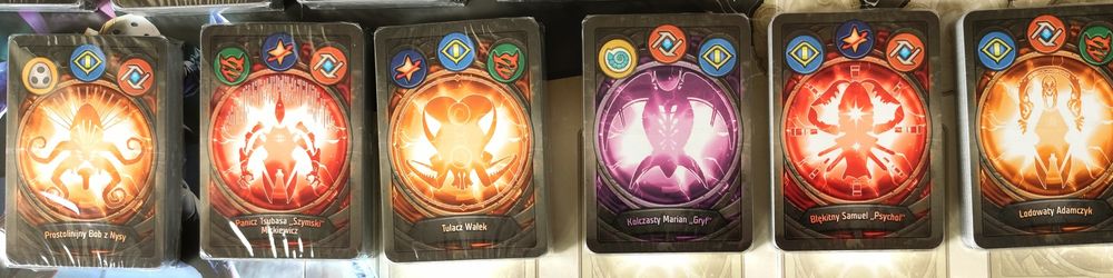 Keyforge: Mroczny Przypływ - zestaw 20 talii w foliach (SAS 63-70)