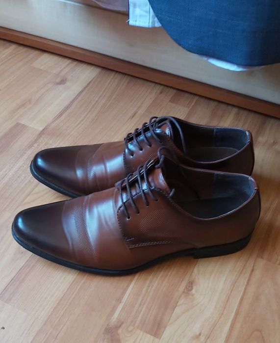 Garnitur koszula mucha buty