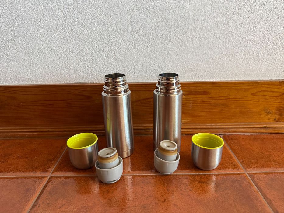 2 garrafas térmicas marca ibili 150ml para café ou cha em inox com copo – bom estado