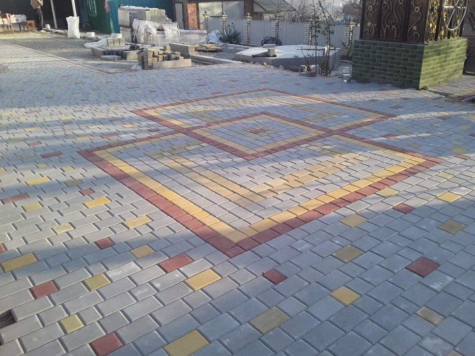Бруківка, тротуарна  плитка