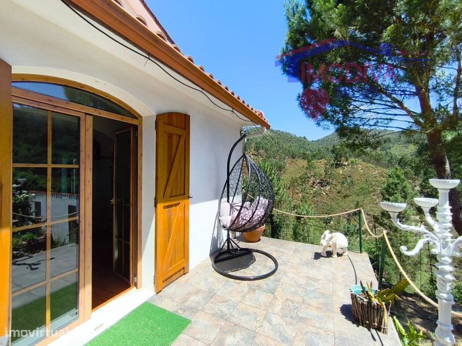 Propriedade com moradia, anexo, piscina e terreno com mais 2 ha