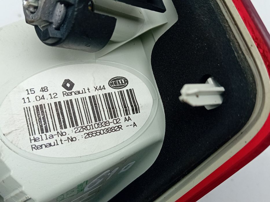Farolim da mala direito RENAULT Twingo II (CN0_)
