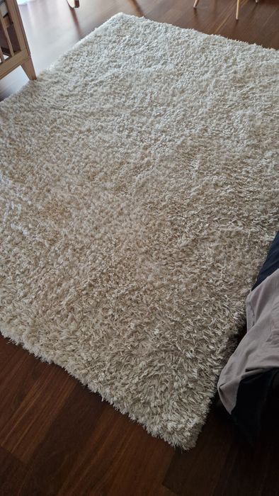 Tapete beje 2,3m X 1,6m