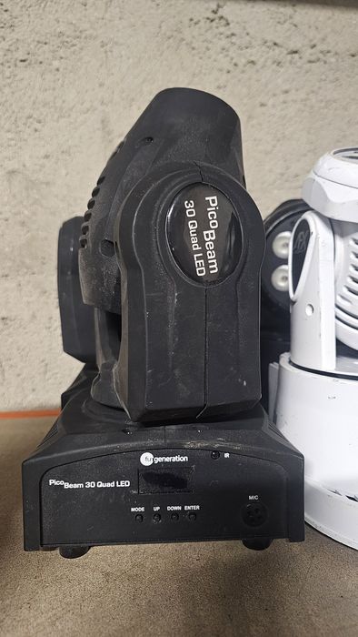 10 mini wash 90w DMX mais 2 picobeam30